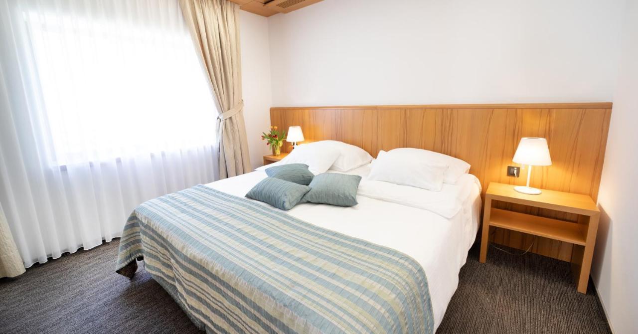 Hotel Jozef Идрия Экстерьер фото