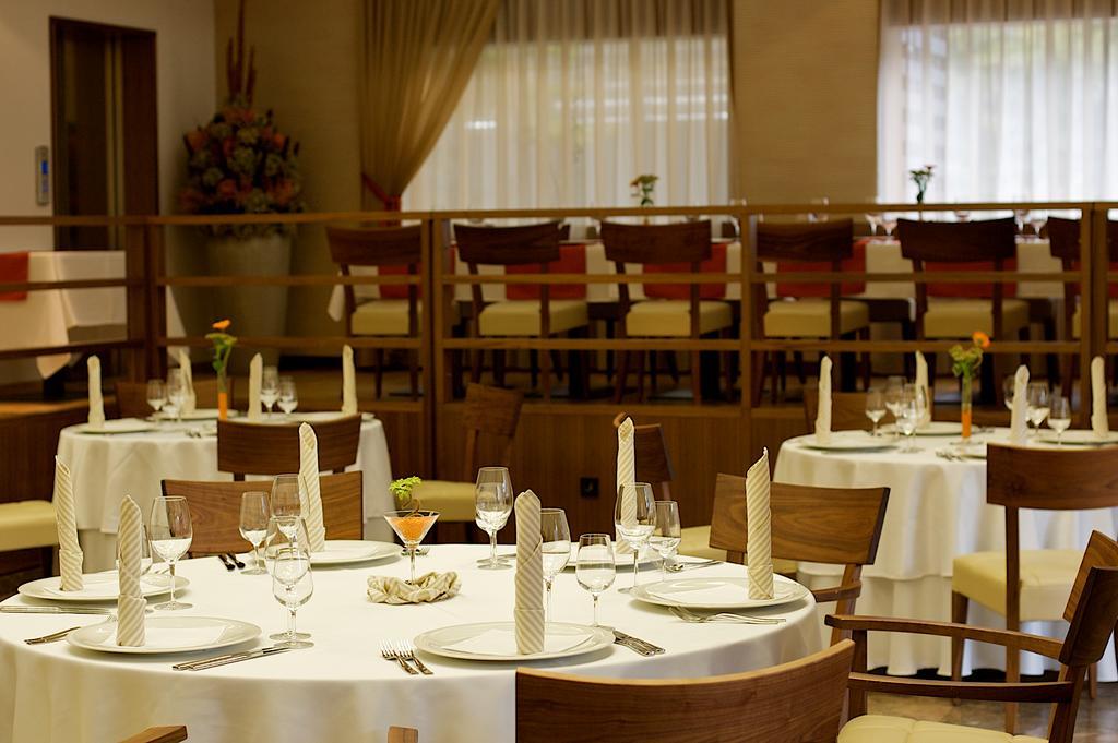 Hotel Jozef Идрия Экстерьер фото